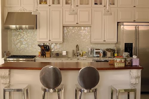 We heart these kitchen stools!!!